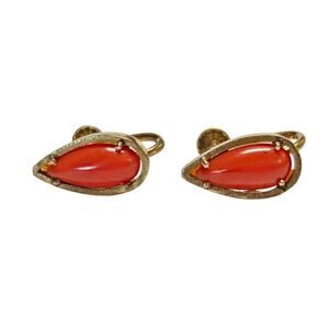 Vintage 14K Gold Coral Teardrop Earrings, 11/16"